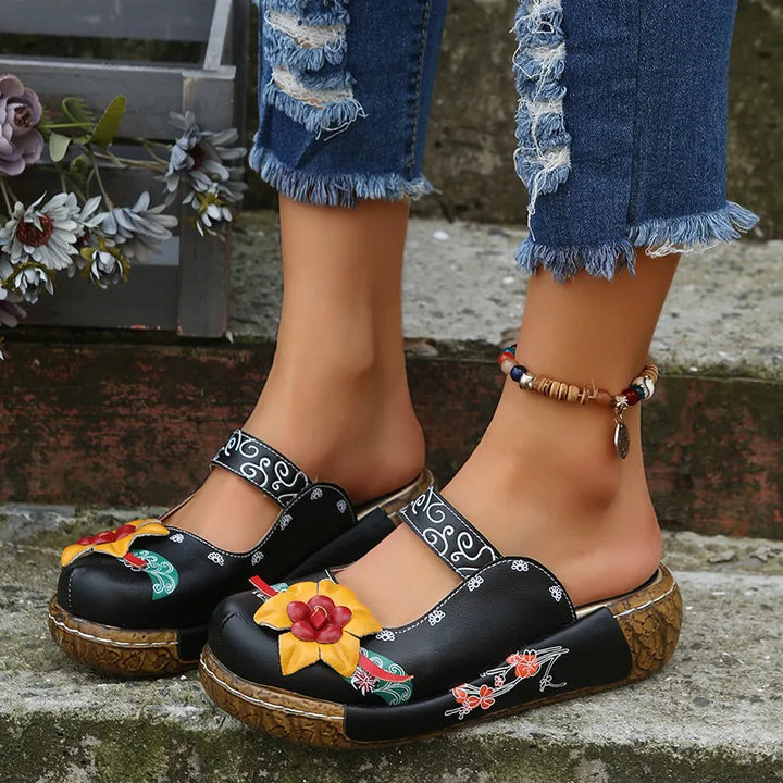 Kendra - Cushioned Clogs